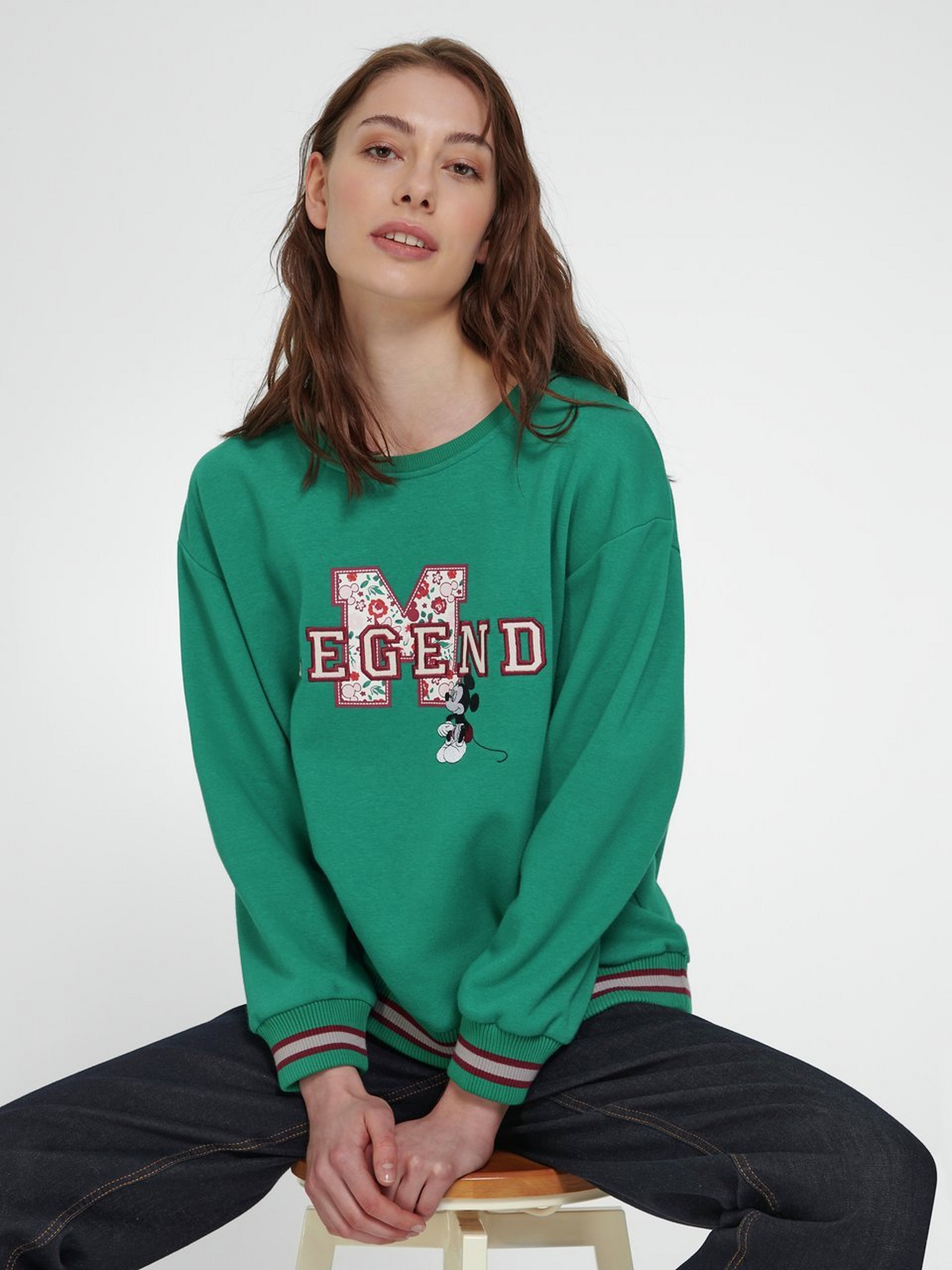 Sweatshirt