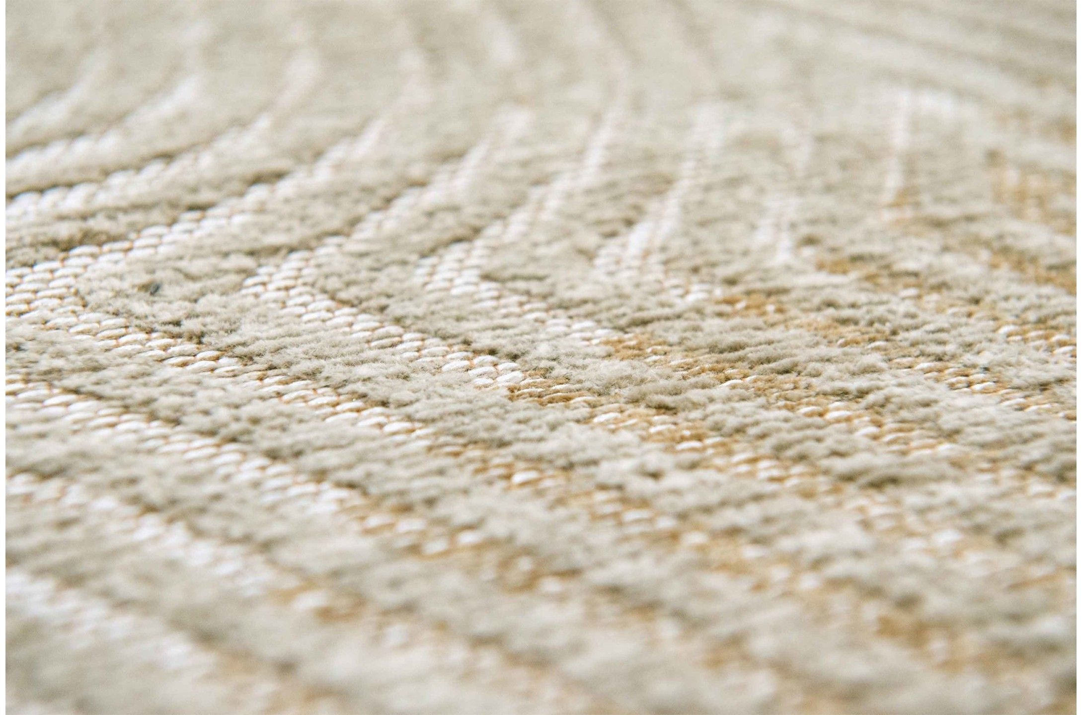 Vloerkleed Shell Beige 9229 Coral  | Louis de Poortere