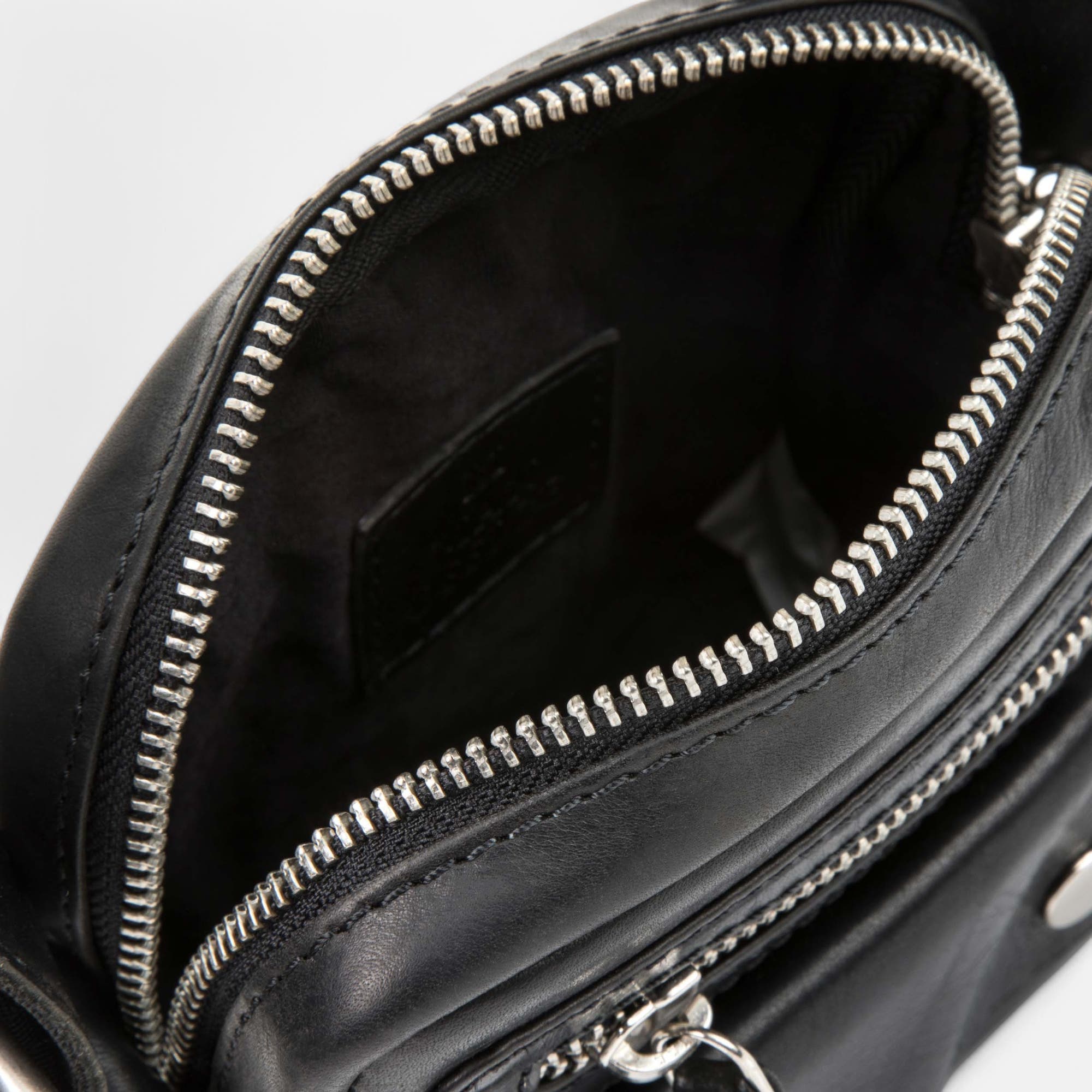 Sac homme en cuir noir