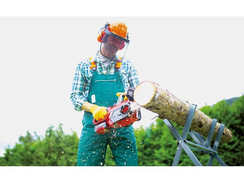 Einhell Akku-Kettensäge GE-LC 18 Li Solo Bequemes und sicheres Werkzeug für Hobbygärtner