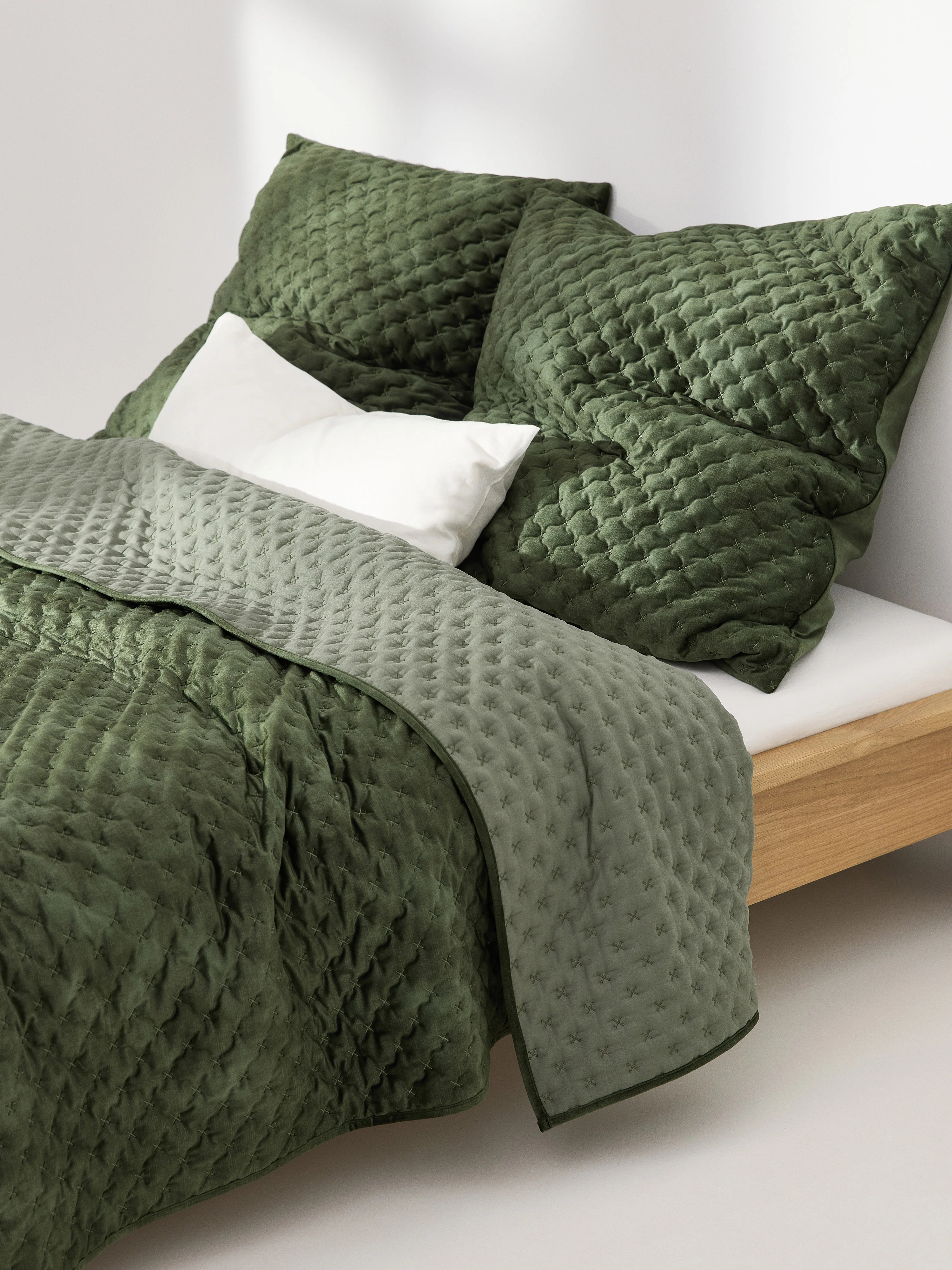Gewatteerde fluwelen bedsprei Riko
