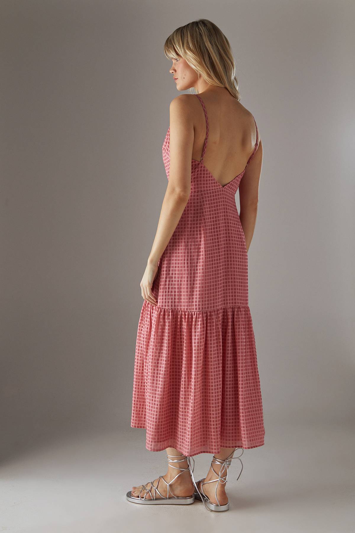 Warehouse Robe Midi à Bretelles en Organza à Carreaux Taille Haute