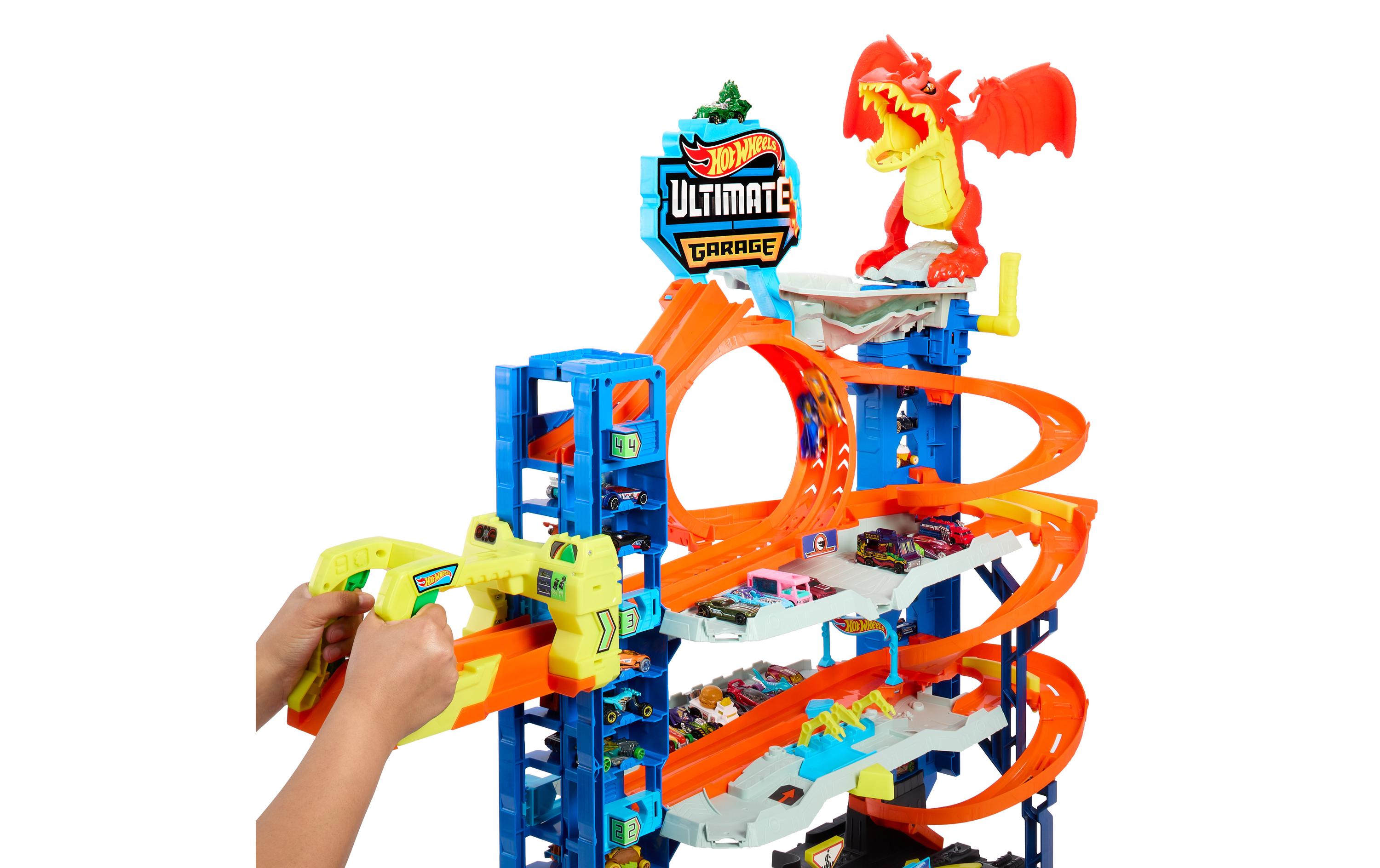 Hot Wheels City Ultimate Garage 2023<br>Parkhaus-Spielset auf vier Ebenen