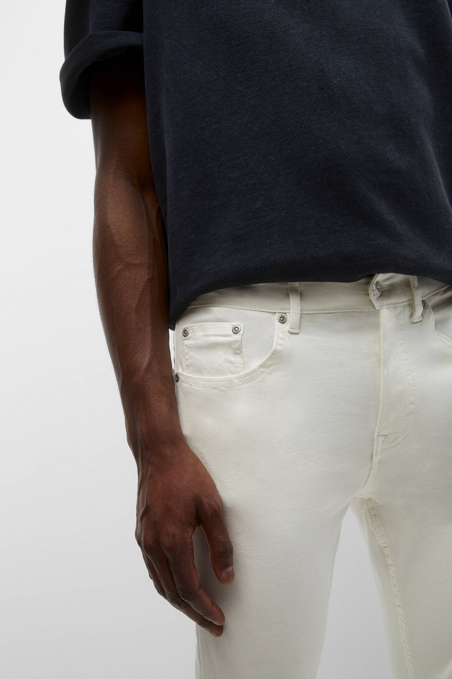 CALÇA JEANS SUPER SKINNY RASGADA - BRANCA