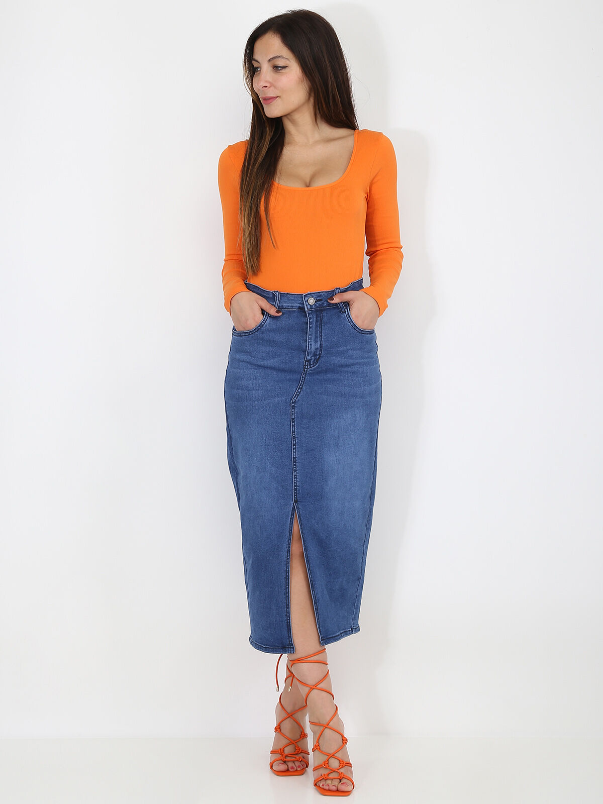 Jupe en jeans mi-longue à fente- Bleu
