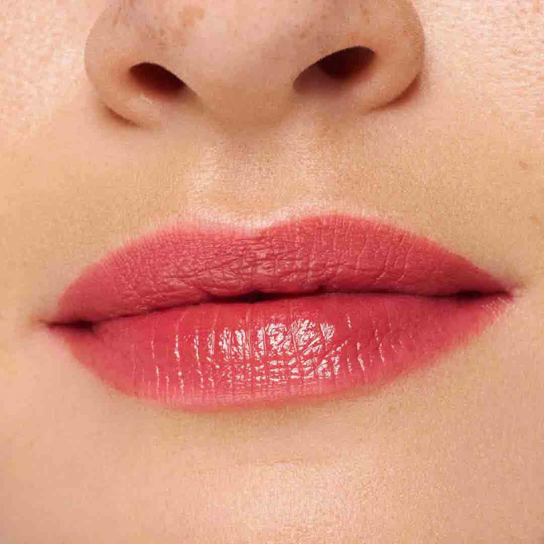 ESSENCE  Lip Tint Hydra Kiss
