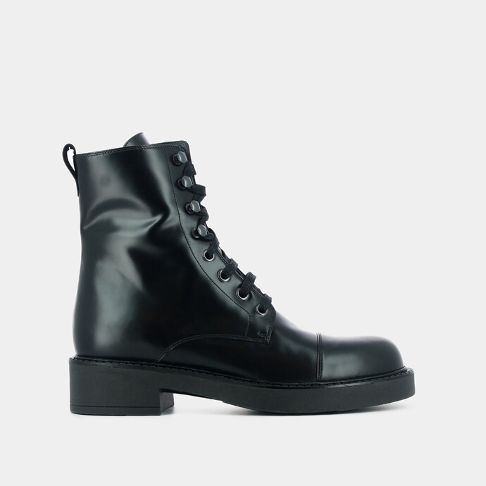 Bottines à lacets  en cuir glacé noir