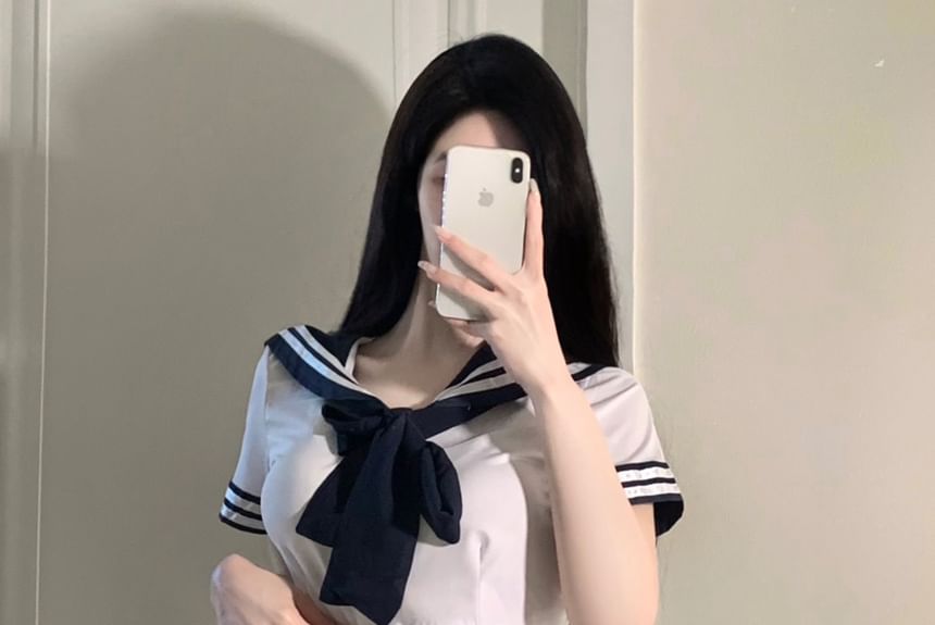 Lacey Angel - Studentenlingeriekostuumset