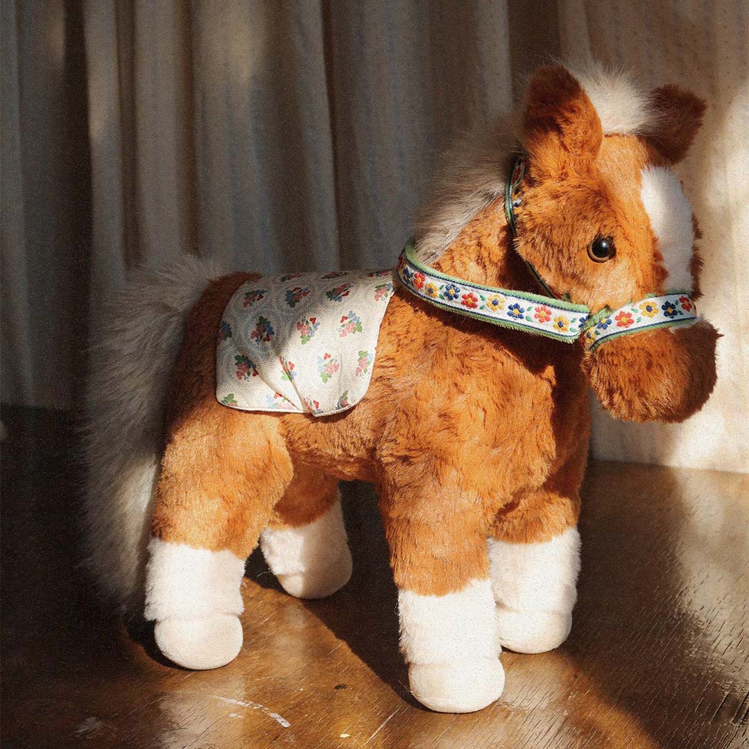 konges sløjd knuffelpaard fiona - 40 cm