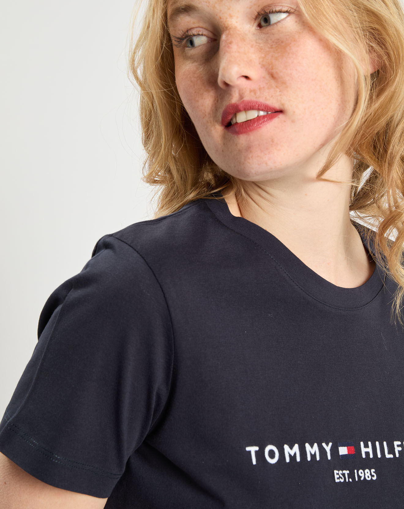 Tommy Hilfiger T-Shirt 100% Coton biologique Regular bleu marine