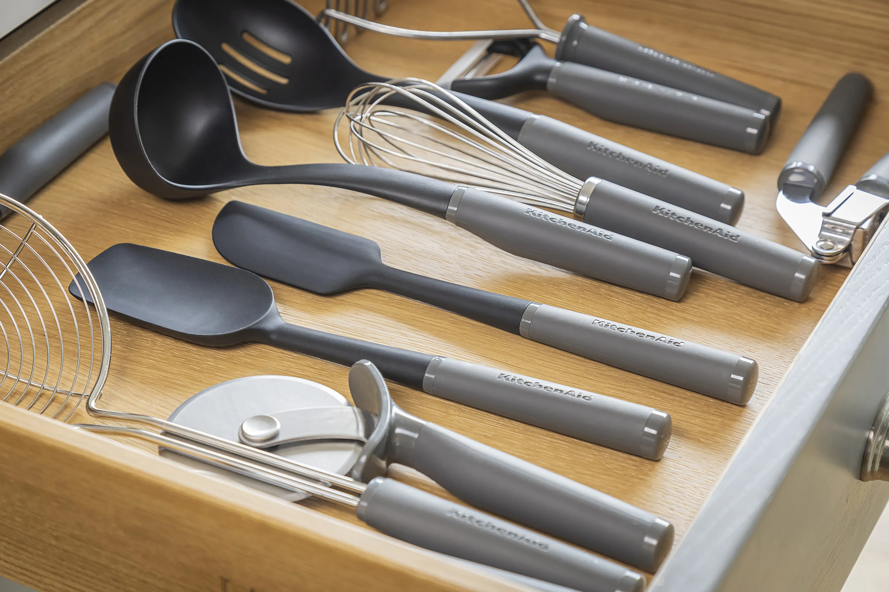 KitchenAid Coreline Soft Grip Dejskraber
