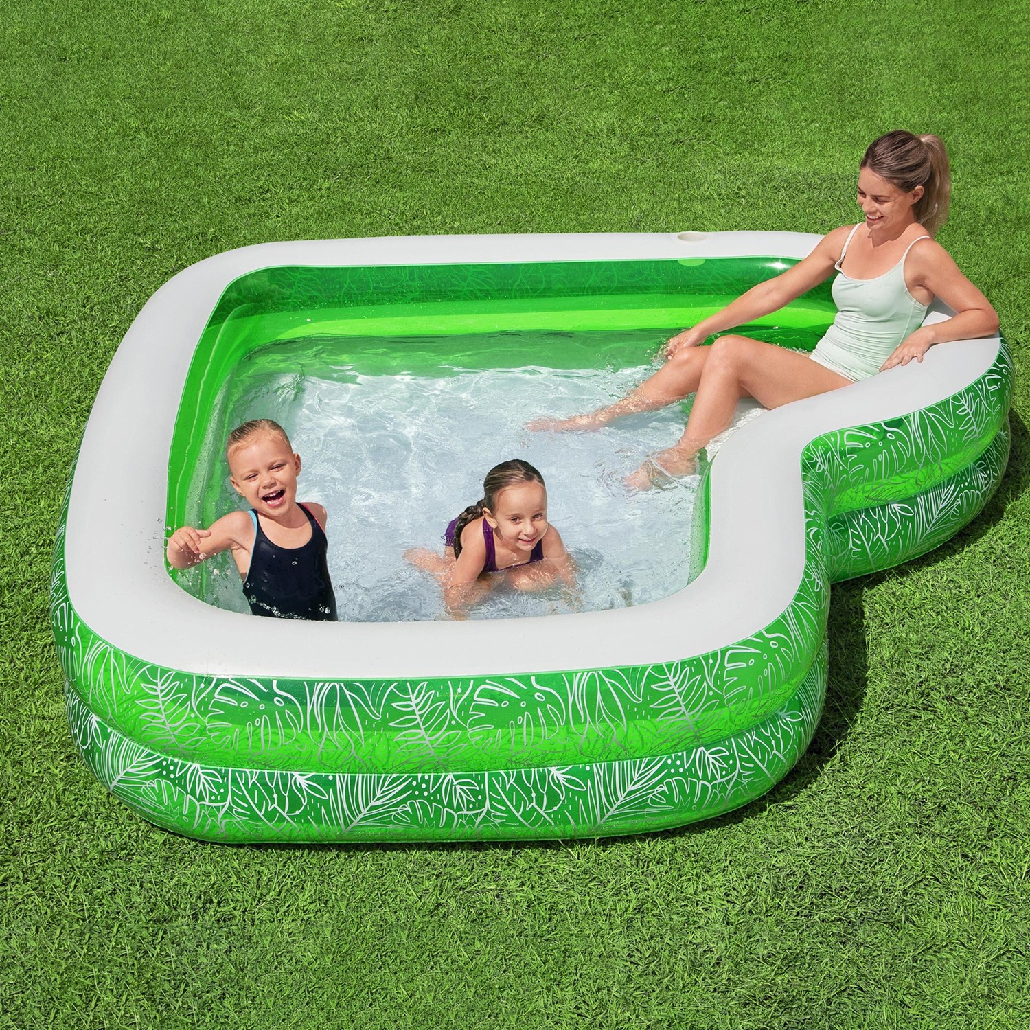 Piscina inflável Bestway 231x231x51 cm com assento estampado