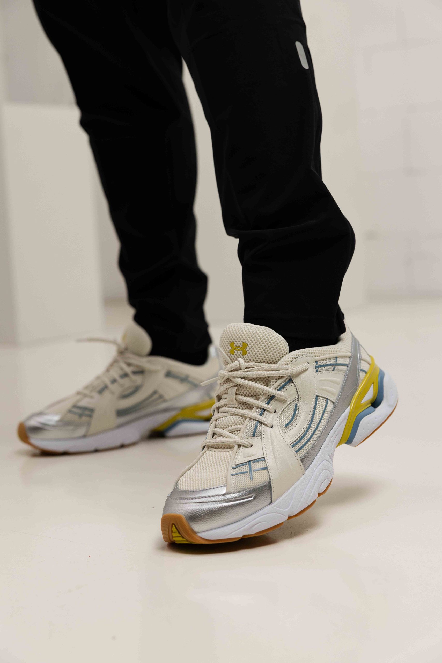 Under Armour Sola Sneaker Unisex Beige/Zilver