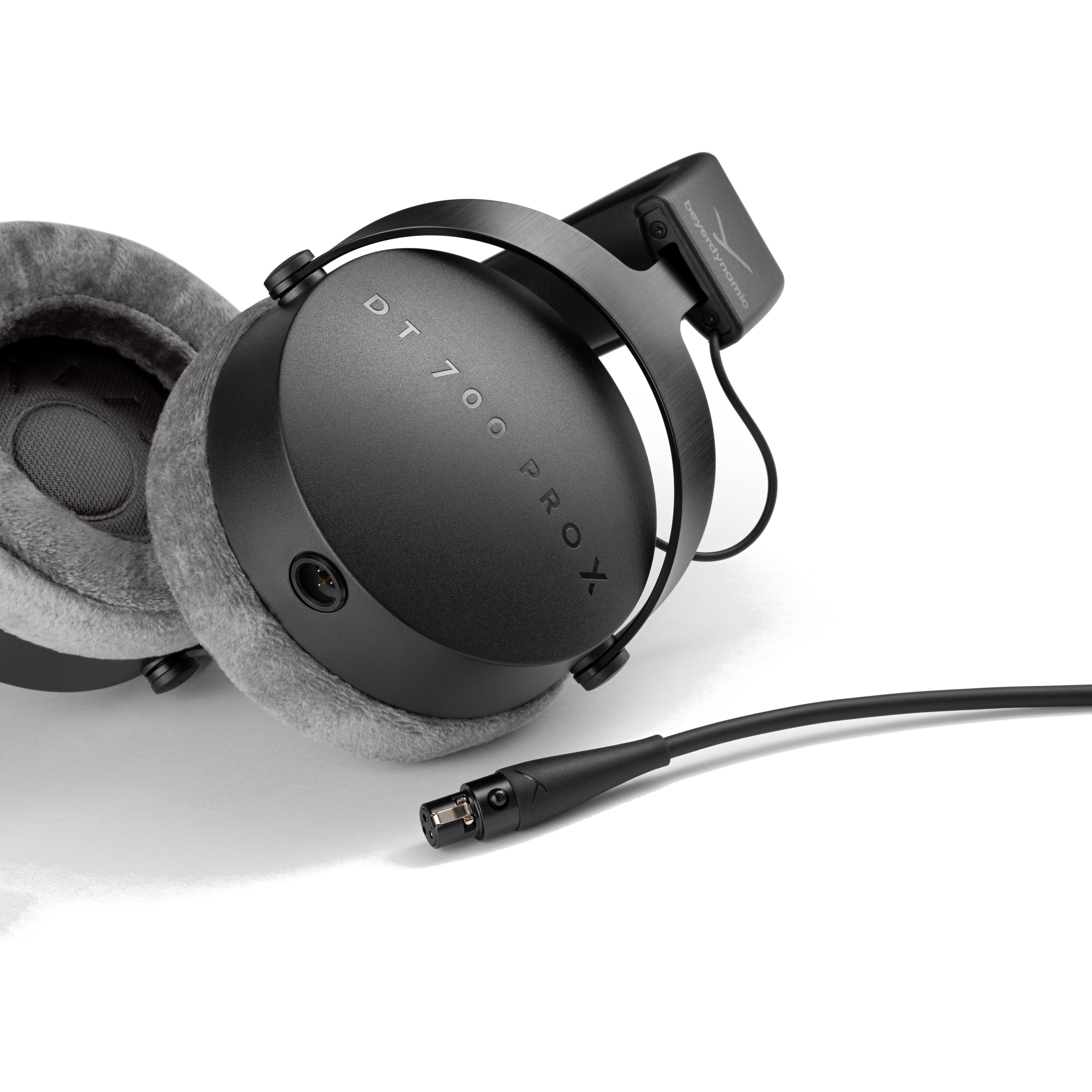 Beyerdynamic DT 700 PRO X closed-back studio koptelefoon