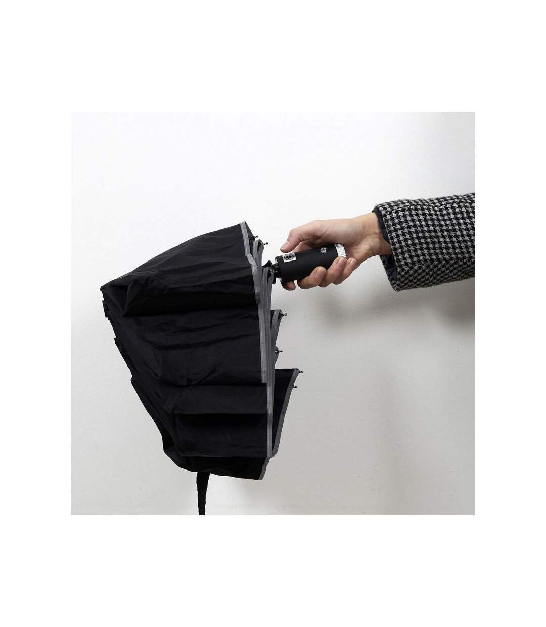 Paris Prix - Parapluie & Lampe Torche automatique 31cm Noir