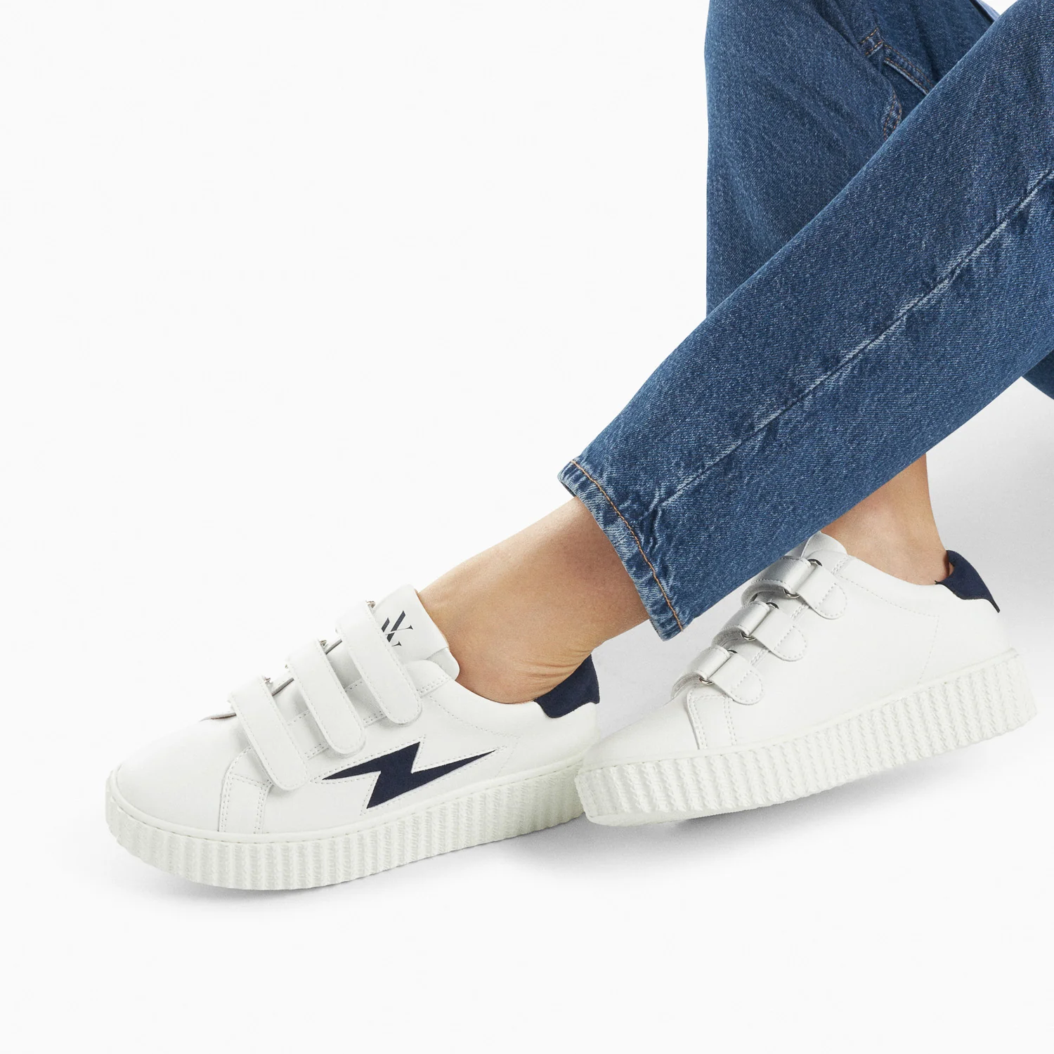 Sneakers-Baskets éclair Vicky blanc et marine à scratchs