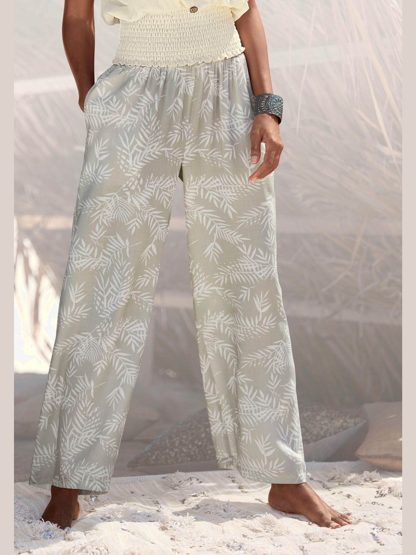 Pantalon large ceinture smockée