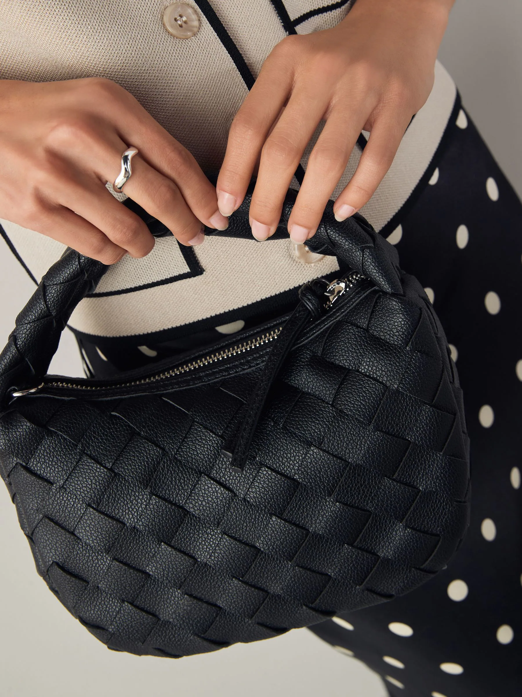 Zwart - Gevlochten crossbodytas