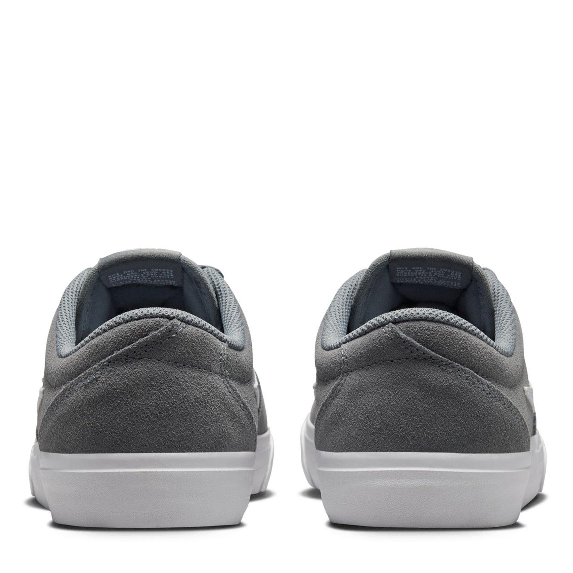 Nike Charge Low Trainers Mens