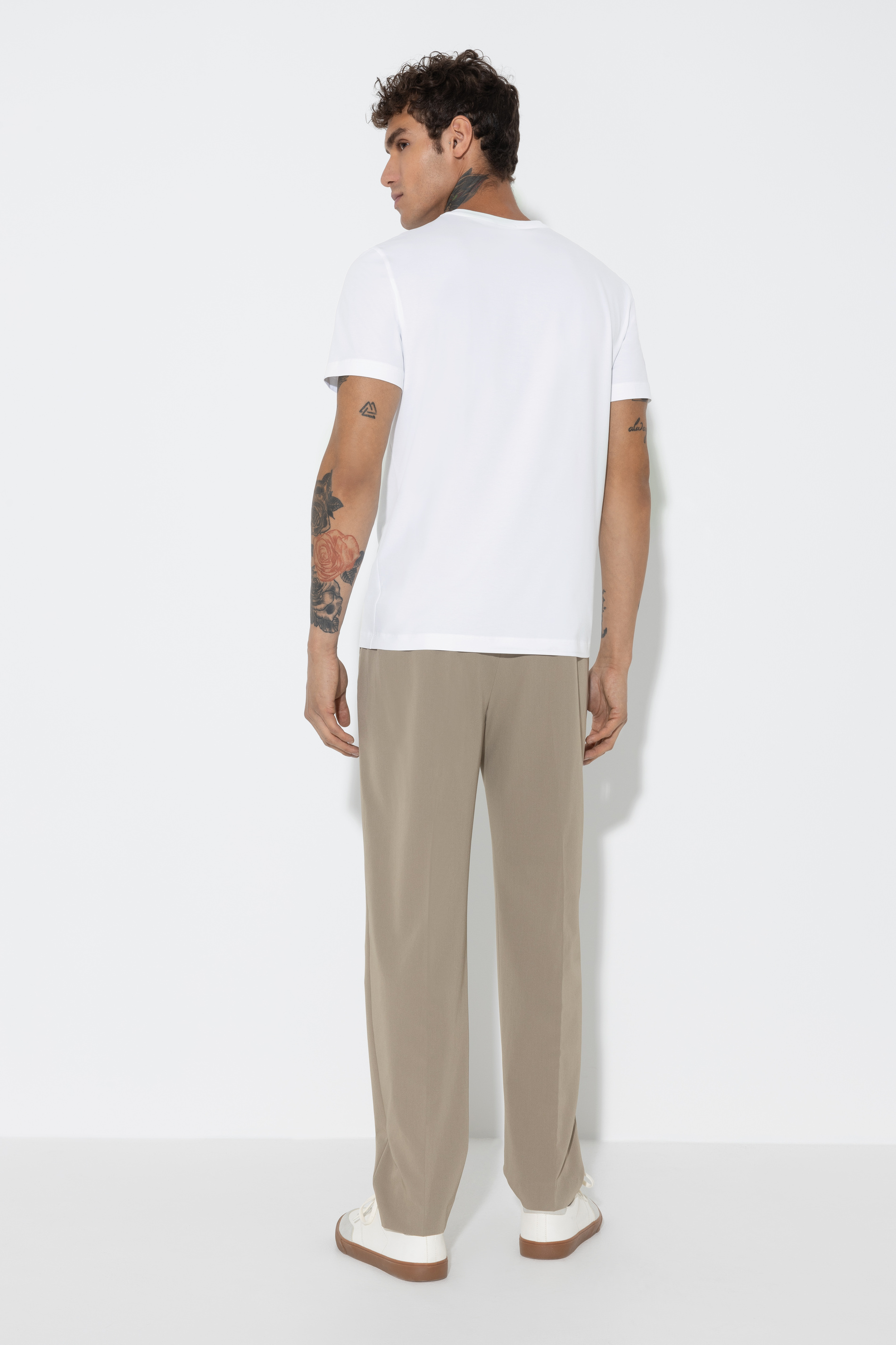 T-Shirt<br>Serie The Base