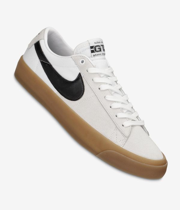 Nike SB Zoom Blazer Low Pro GT Schuh (white black gum)