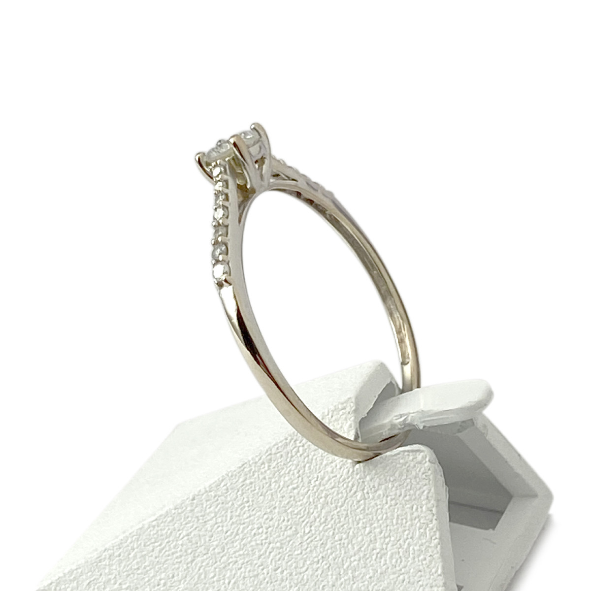 Bague d'occasion or 750 blanc diamants