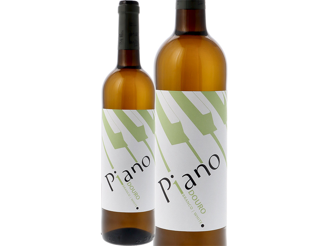 VINHO BRANCO PIANO DOC 0.75L