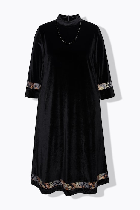 Samtkleid, Schmuckkette, Stehkragen, 3/4-Arm