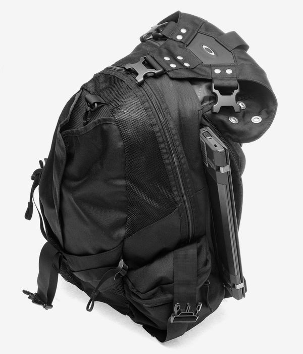 Oakley Icon RC Rucksack 32L (blackout)
