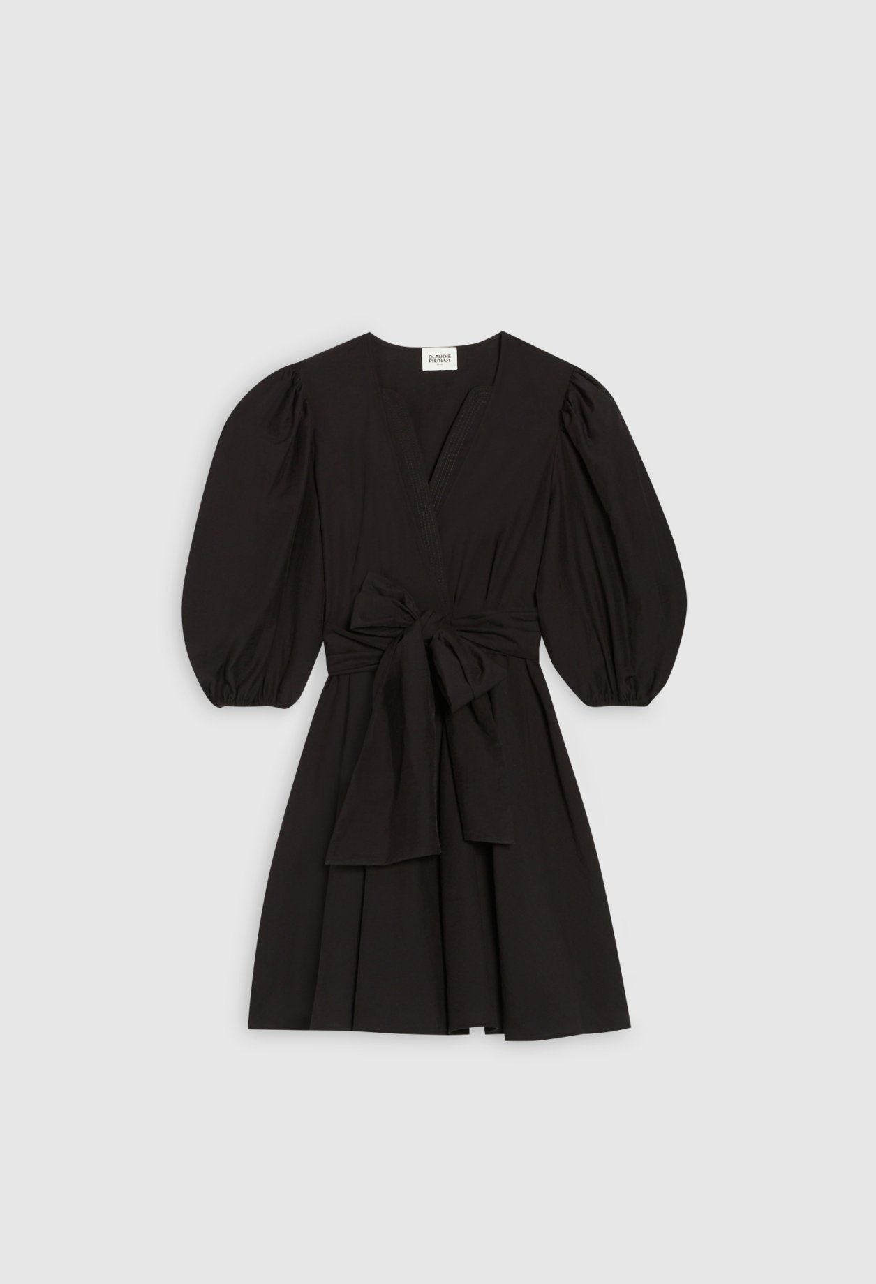 Robe courte evasee