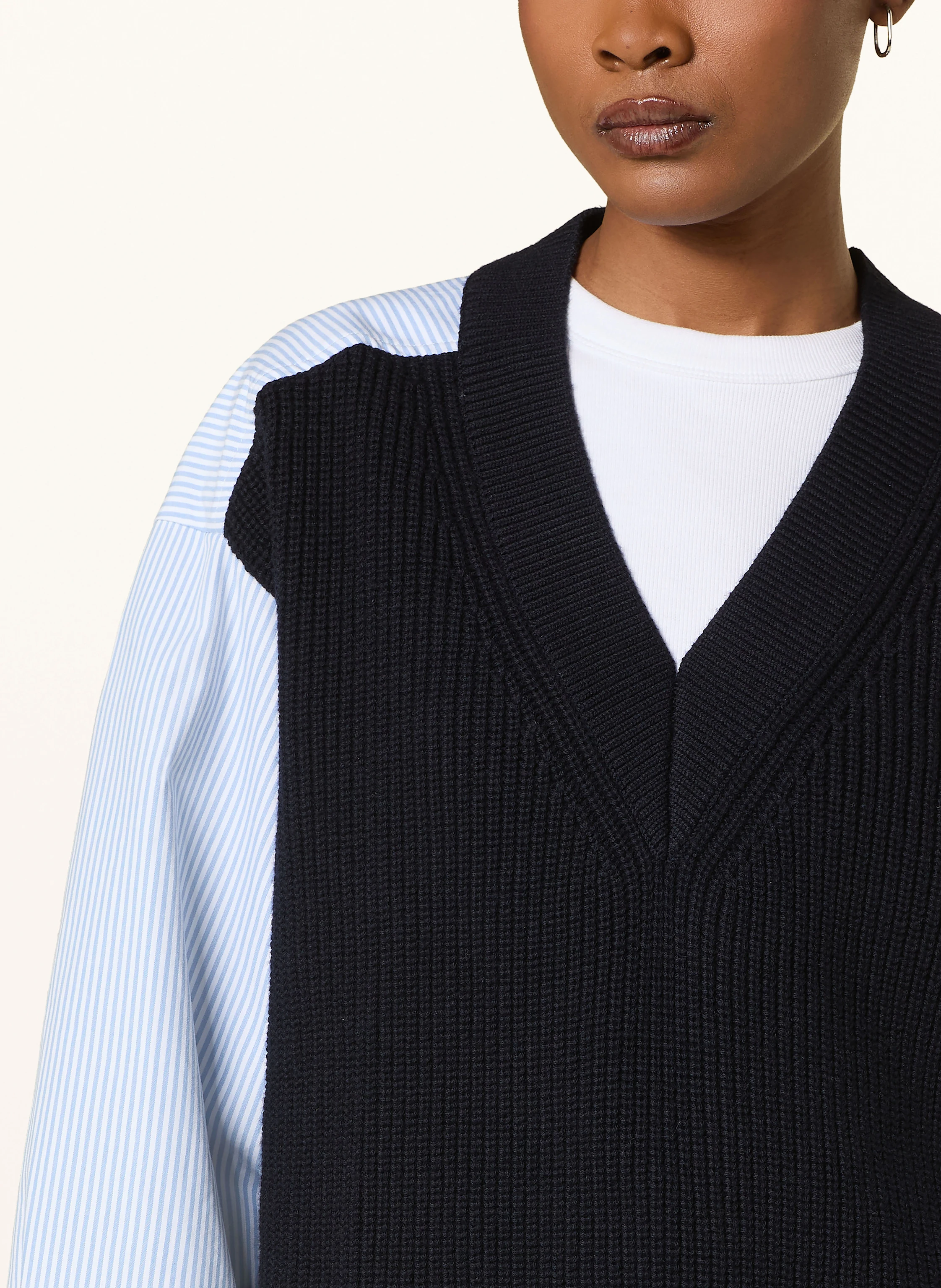COS Pullover im Materialmix
