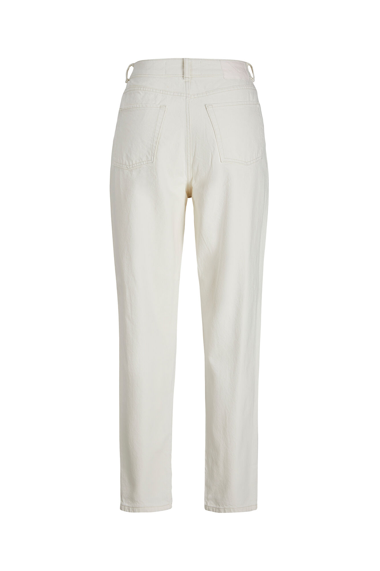 calça jeans branca estilo mom fit