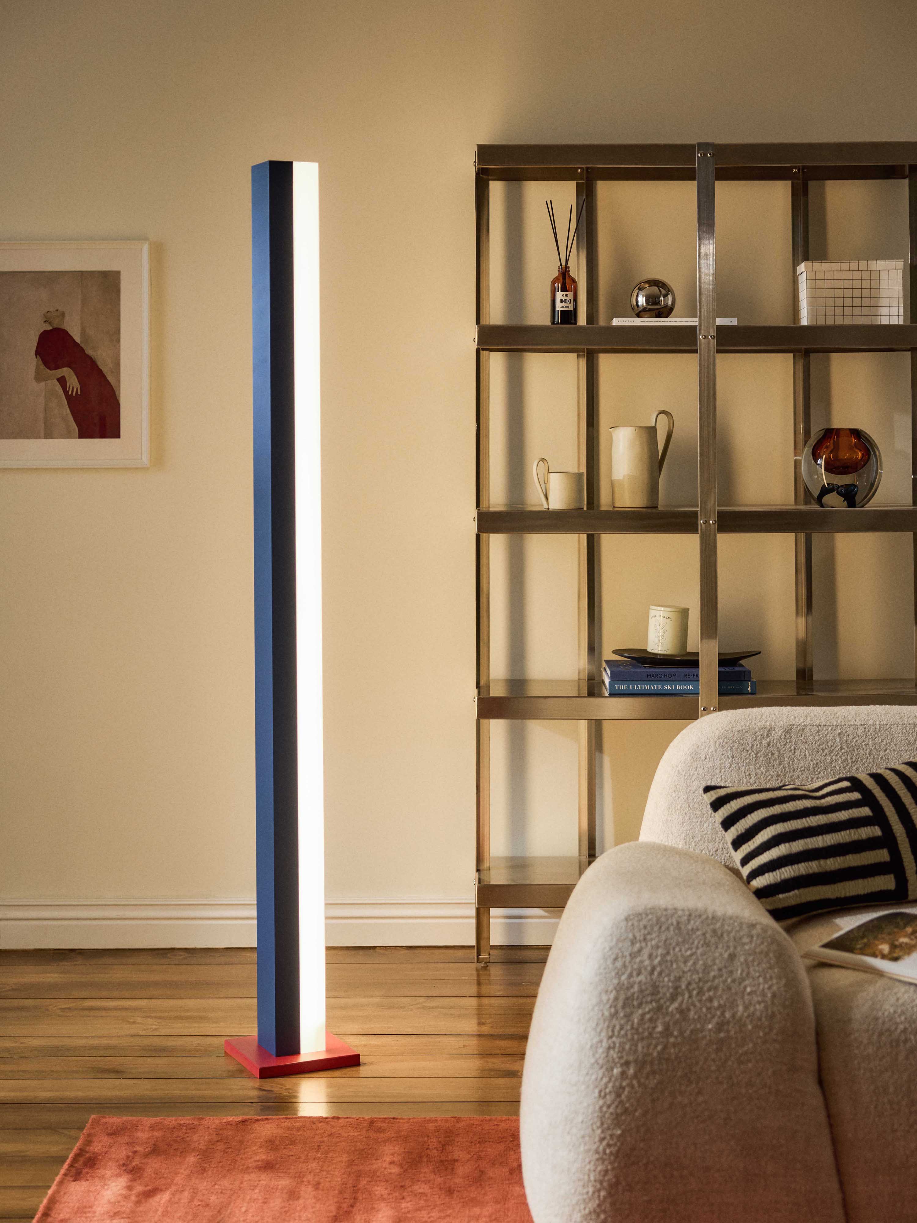 Dimbare LED vloerlamp Naika