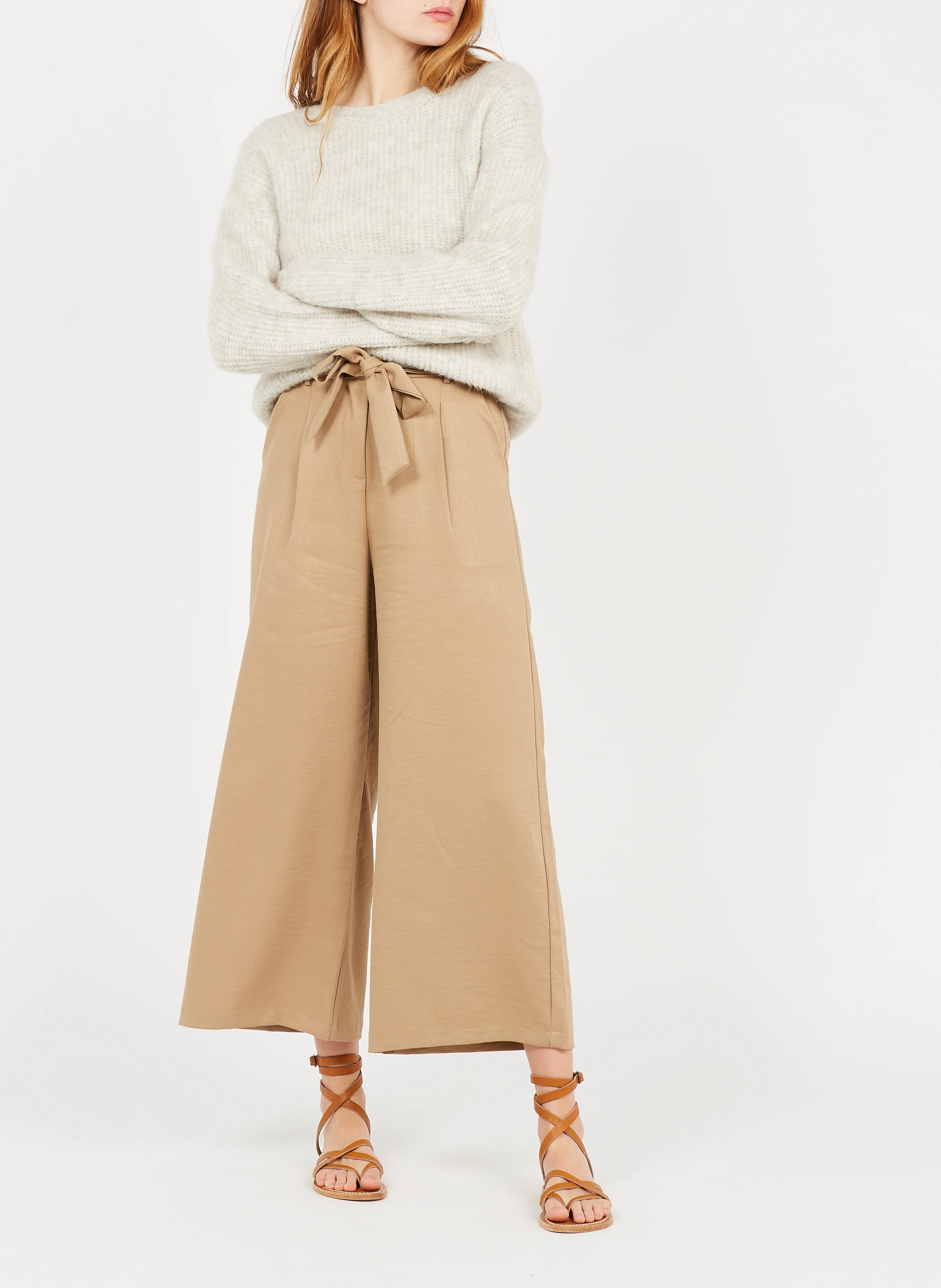 EAST - Pull droit à maille duveteuse en laine mélangée | Beige