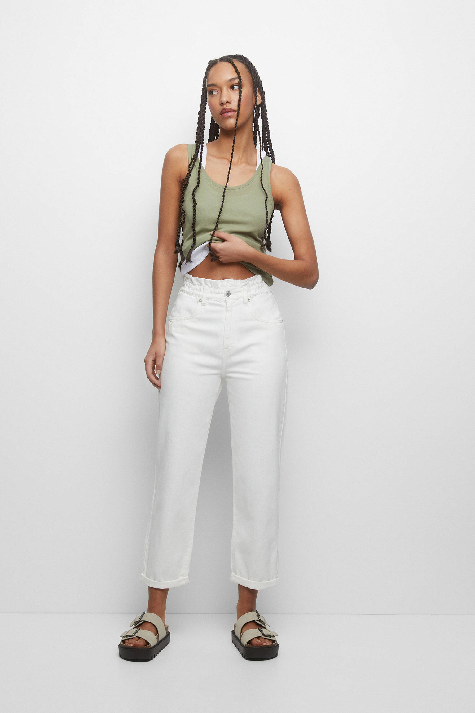Calça reta estilo paperbag - branca