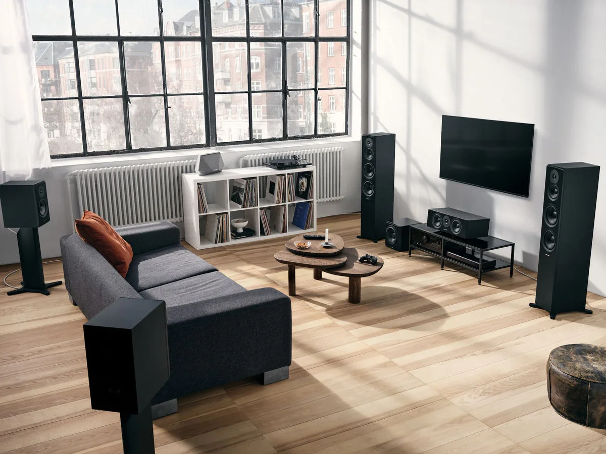 Dynaudio Emit 50 Noir satiné (la paire) Enceintes colonne