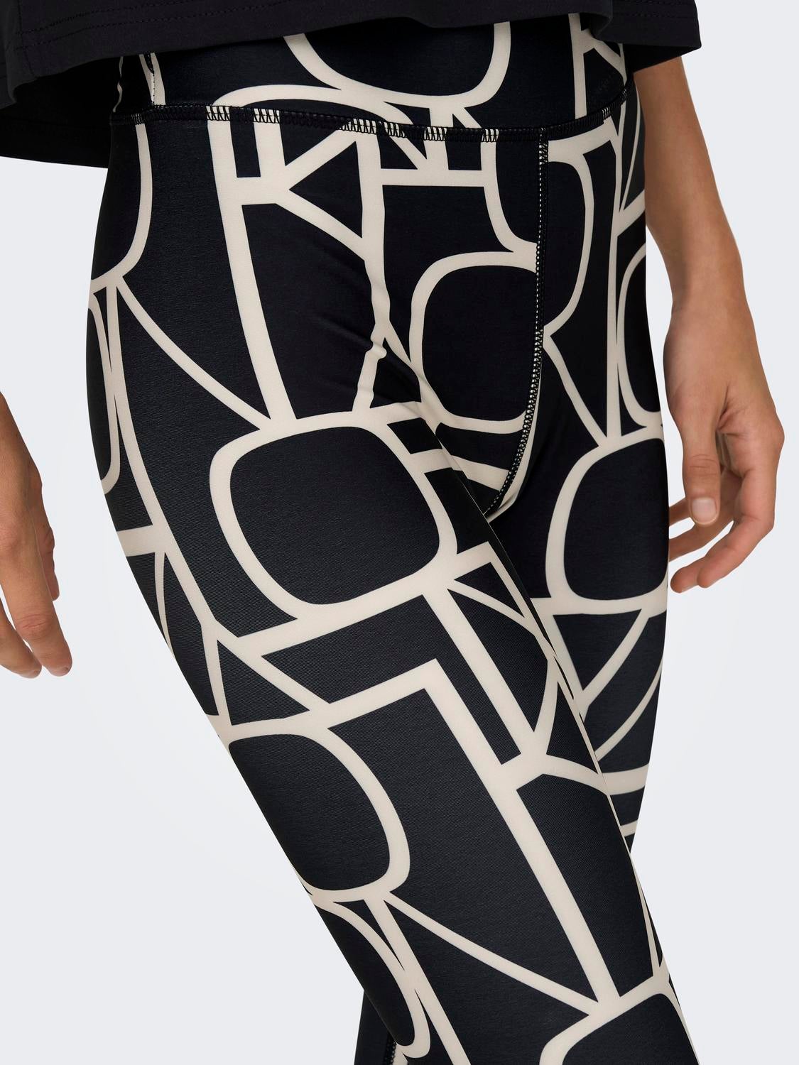 ONPFONT-2 Hohe Taille Skinny Fit Sportleggings Black