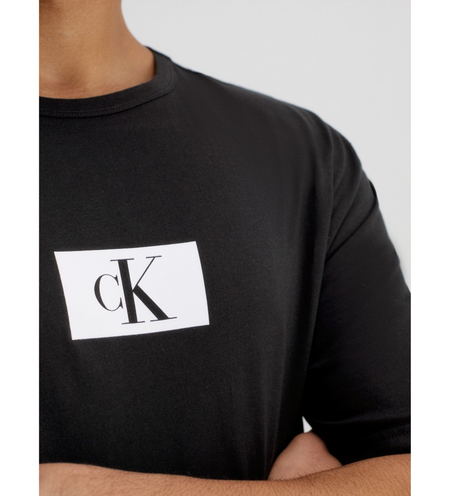Camiseta Calvin Klein preta de algodão orgânico