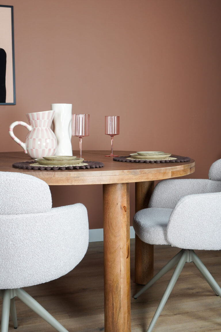 Eettafel Tias ø140 cm – Mangohout