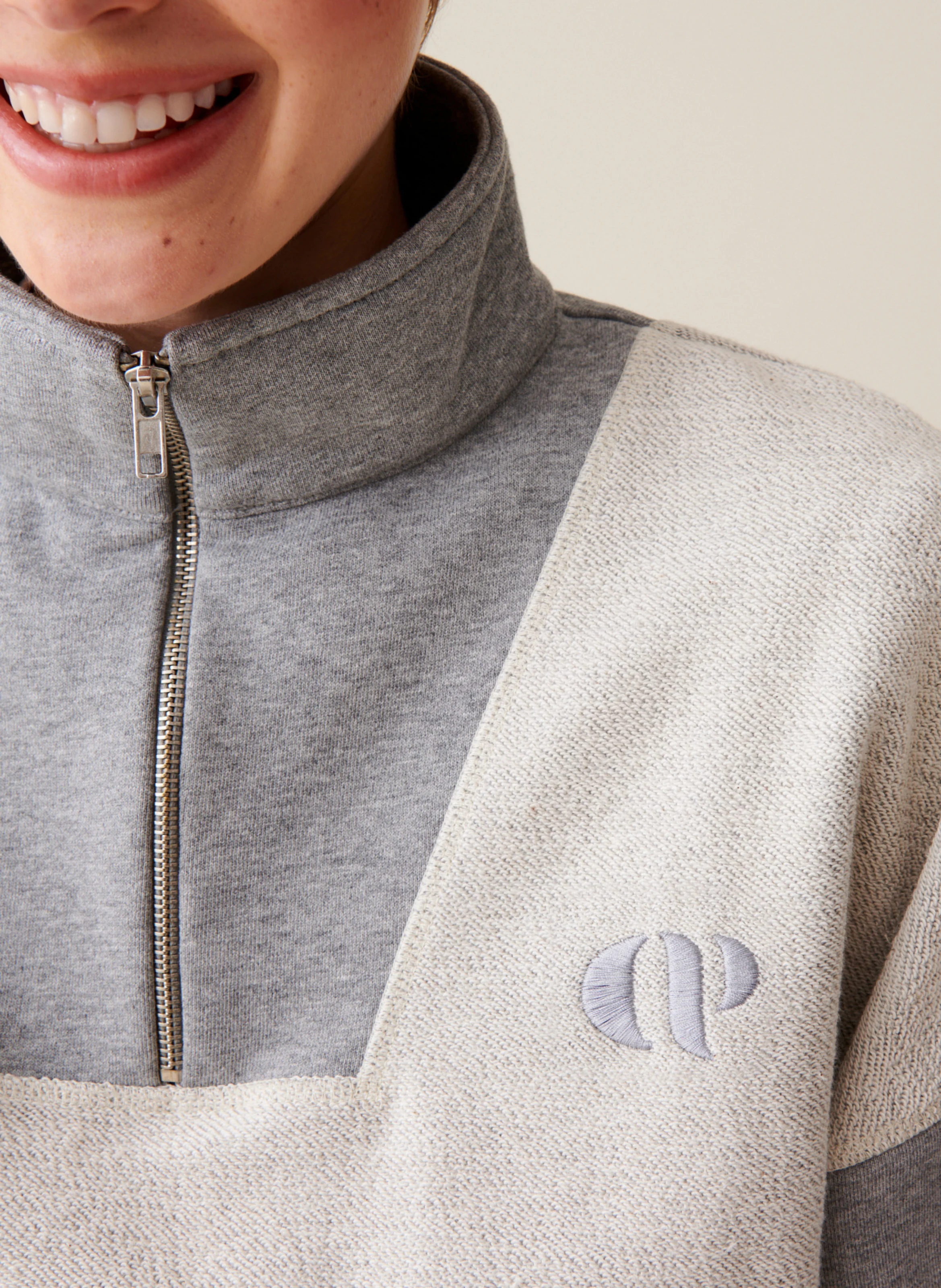 Sweatshirt col montant zippé en coton | Gris