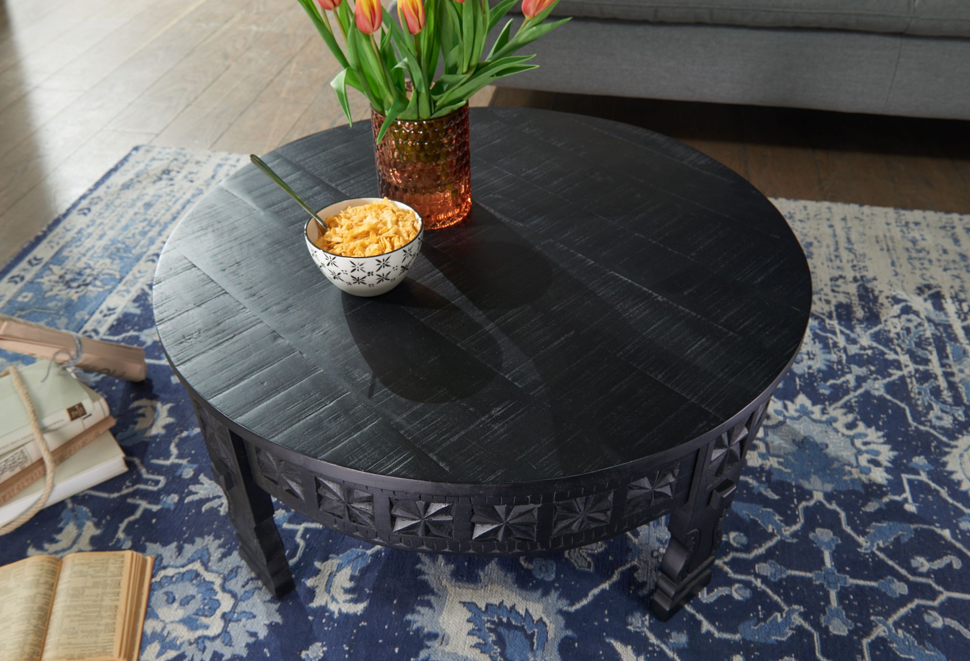 KADIMA DESIGN Massivholz Couchtisch, Orientalisches Design, Schwarz Lack, Handgefertigt