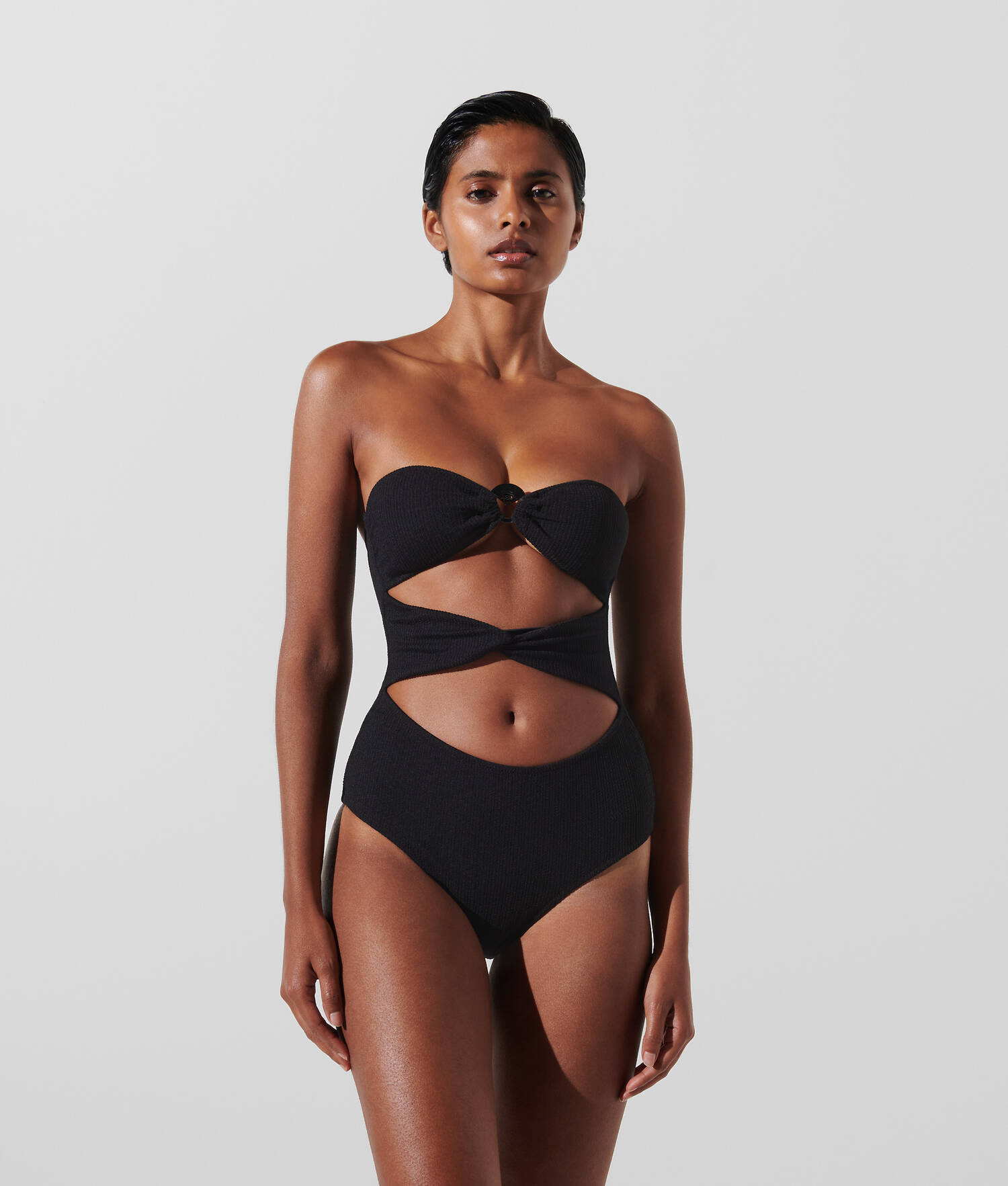 MAILLOT DE BAIN SANS BRETELLES À BRELOQUE EN FORME D'ÉVENTAIL