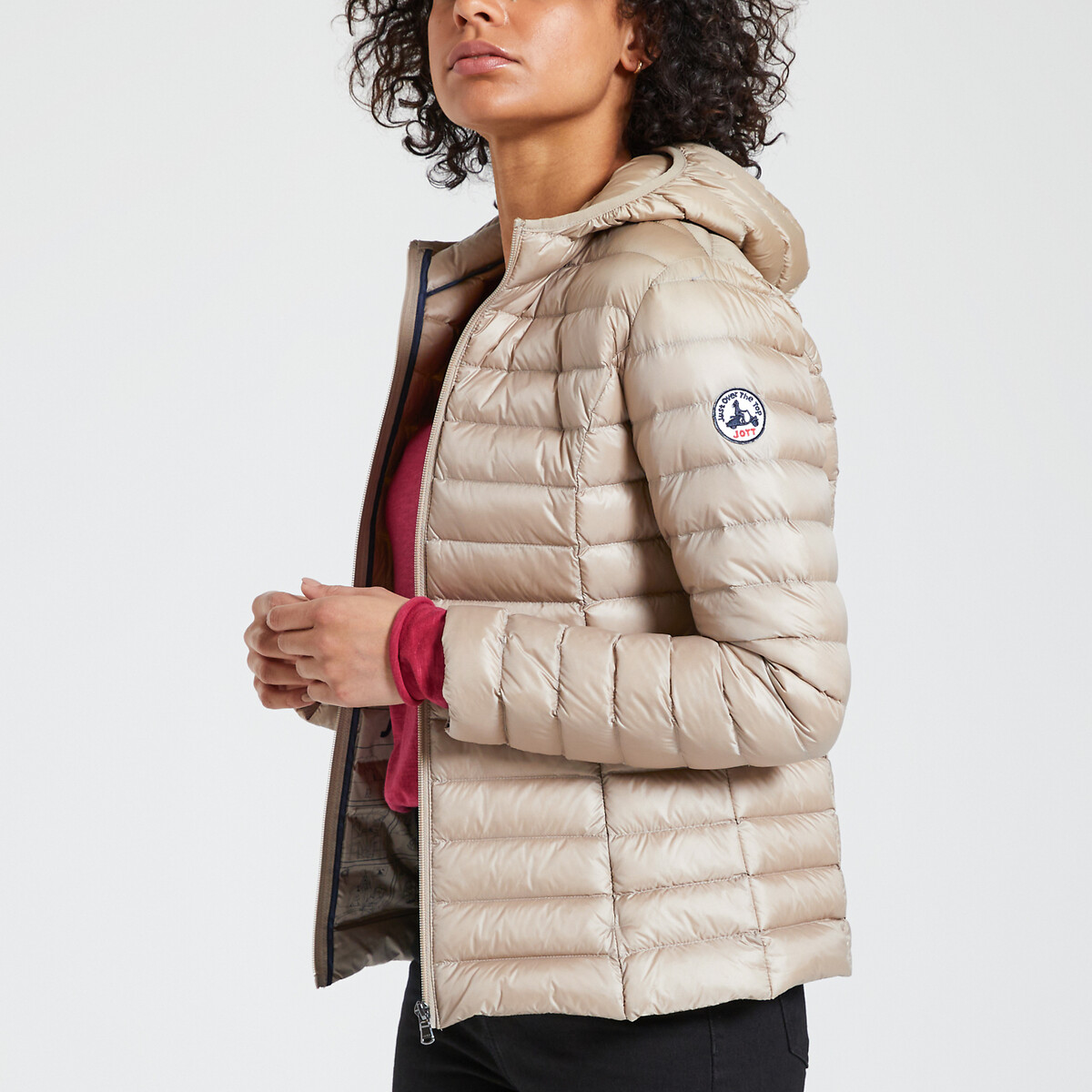 JOTT<br>Jaqueta acolchoada de plumas com capuz e zíper Cloe