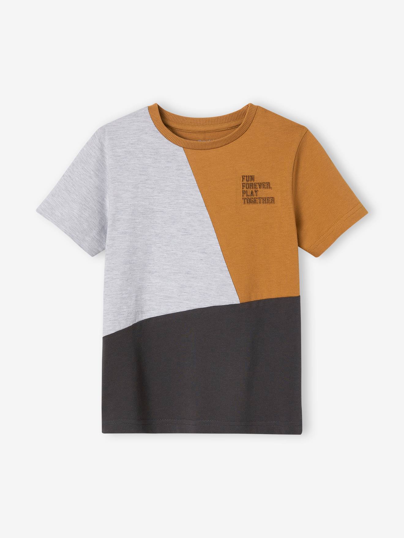 Camiseta infantil de manga curta com blocos de cores, cinza mesclado.