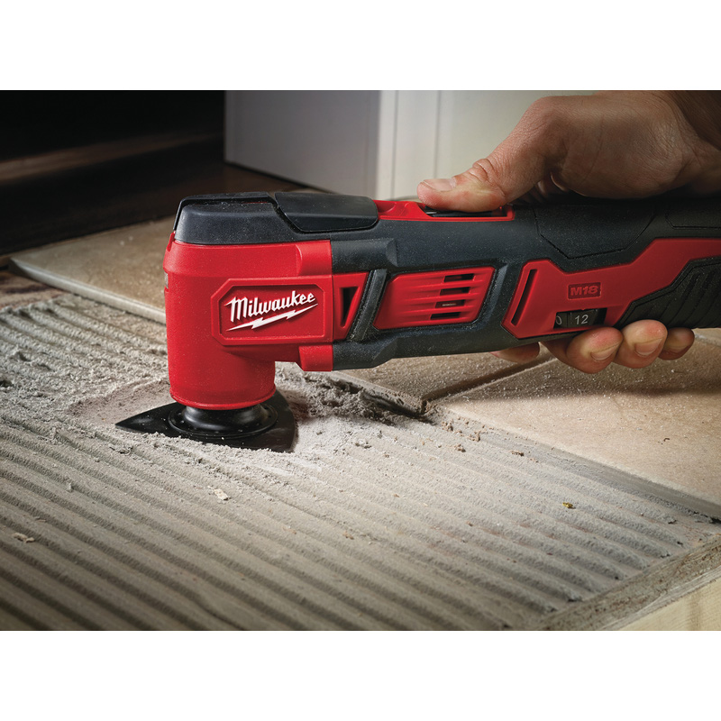 Milwaukee M18 BMT-421C compactmultitool 18V Li-ion 4,0Ah / 2,0Ah accu