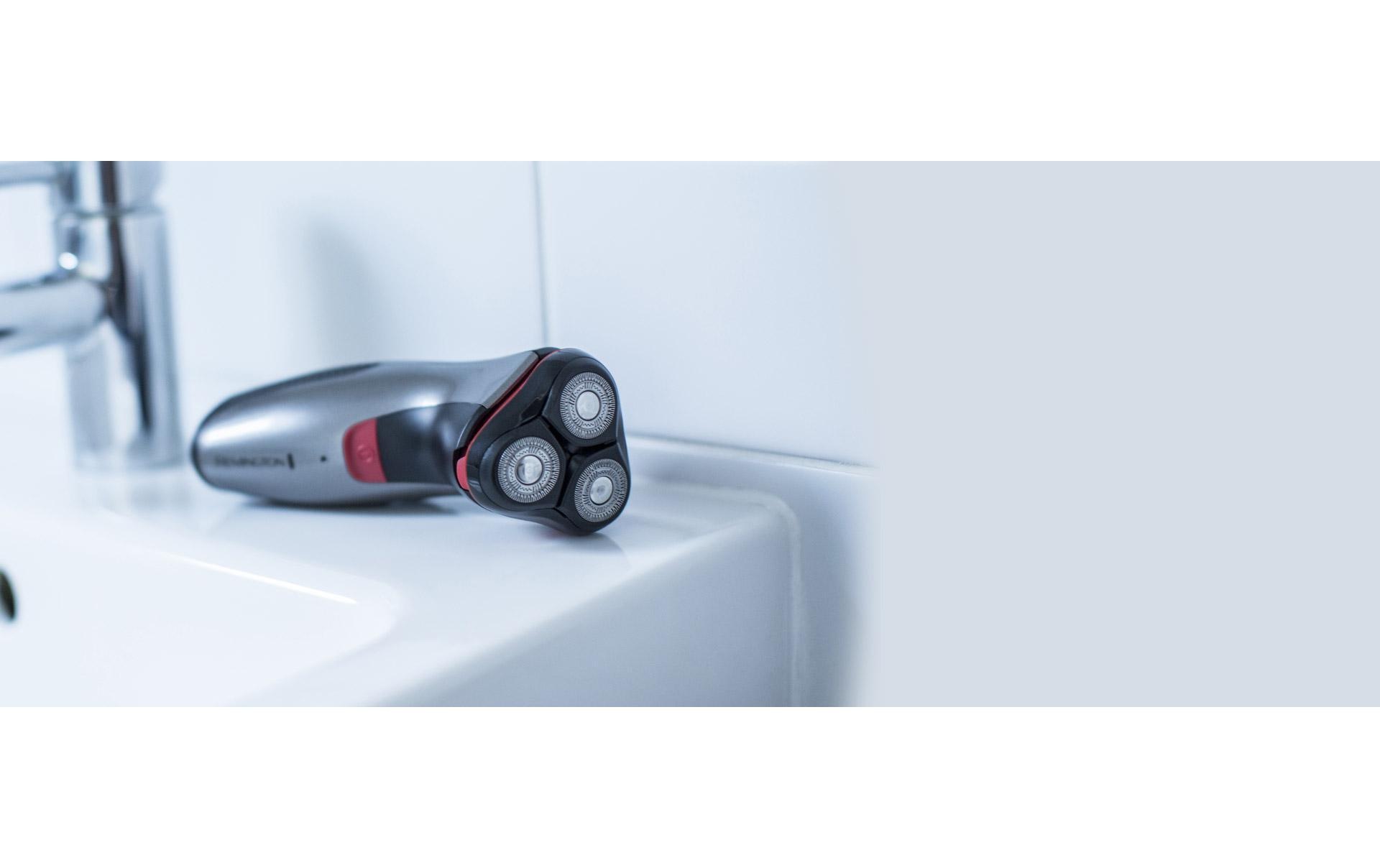 Remington Gesichtshaarrasierer »Remington Herrenrasierer PR1350 Power Series Aqua Plus«