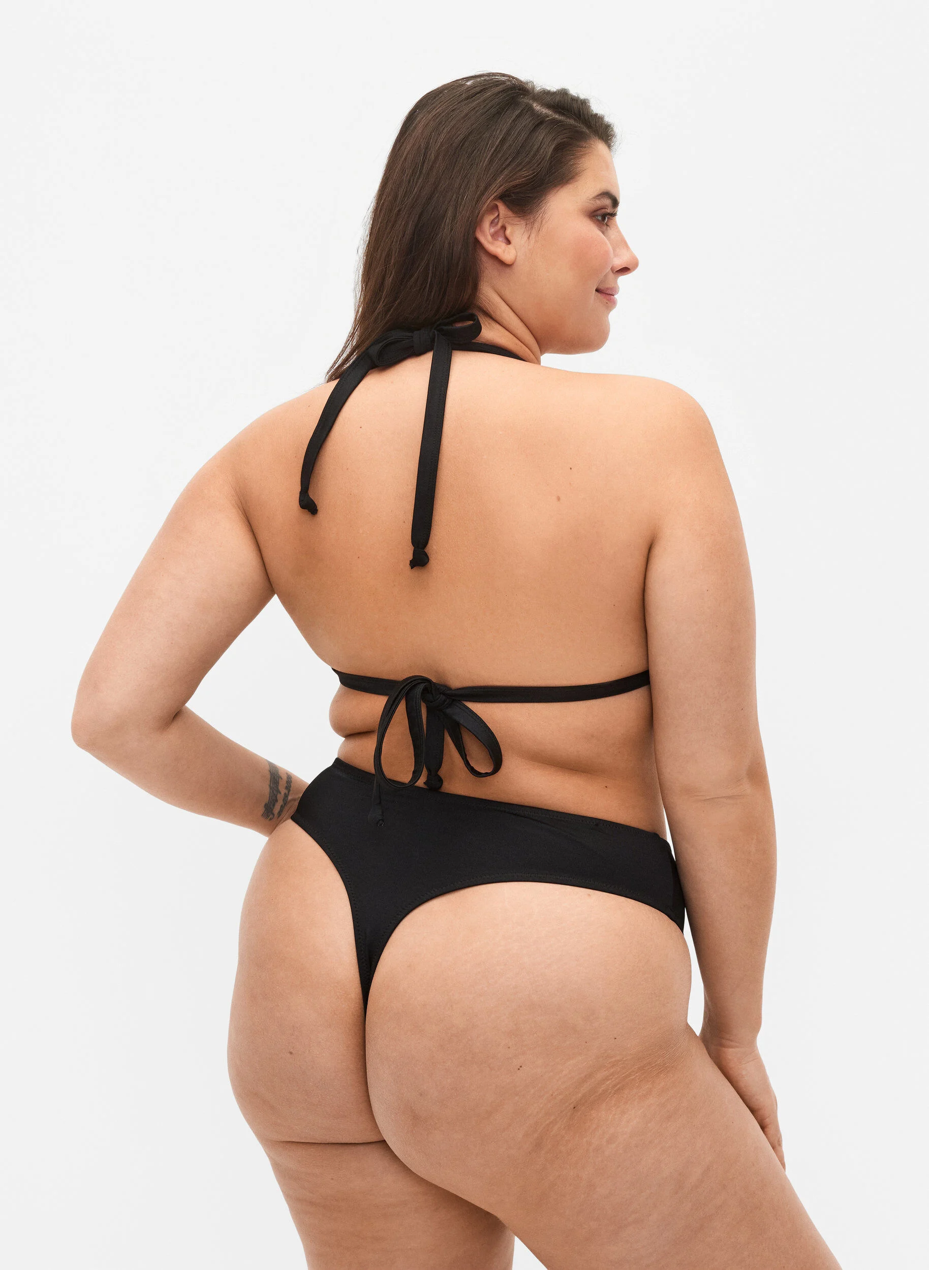 Bikini g-streng med regulær taljehøjde