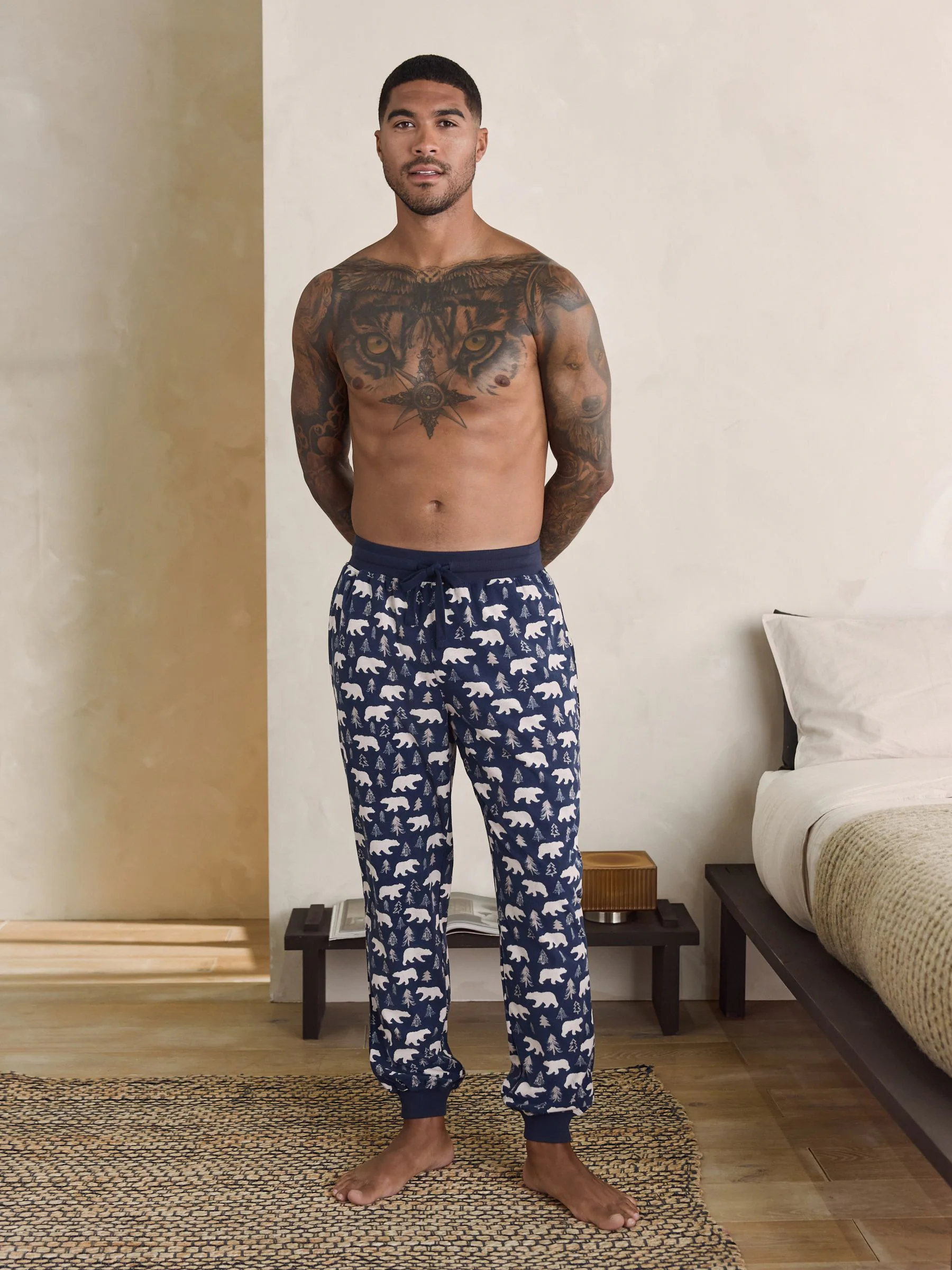 Marineblauw/naturel met ijsbeer - MotionFlex - Behaaglijke pyjamabroek met boorden