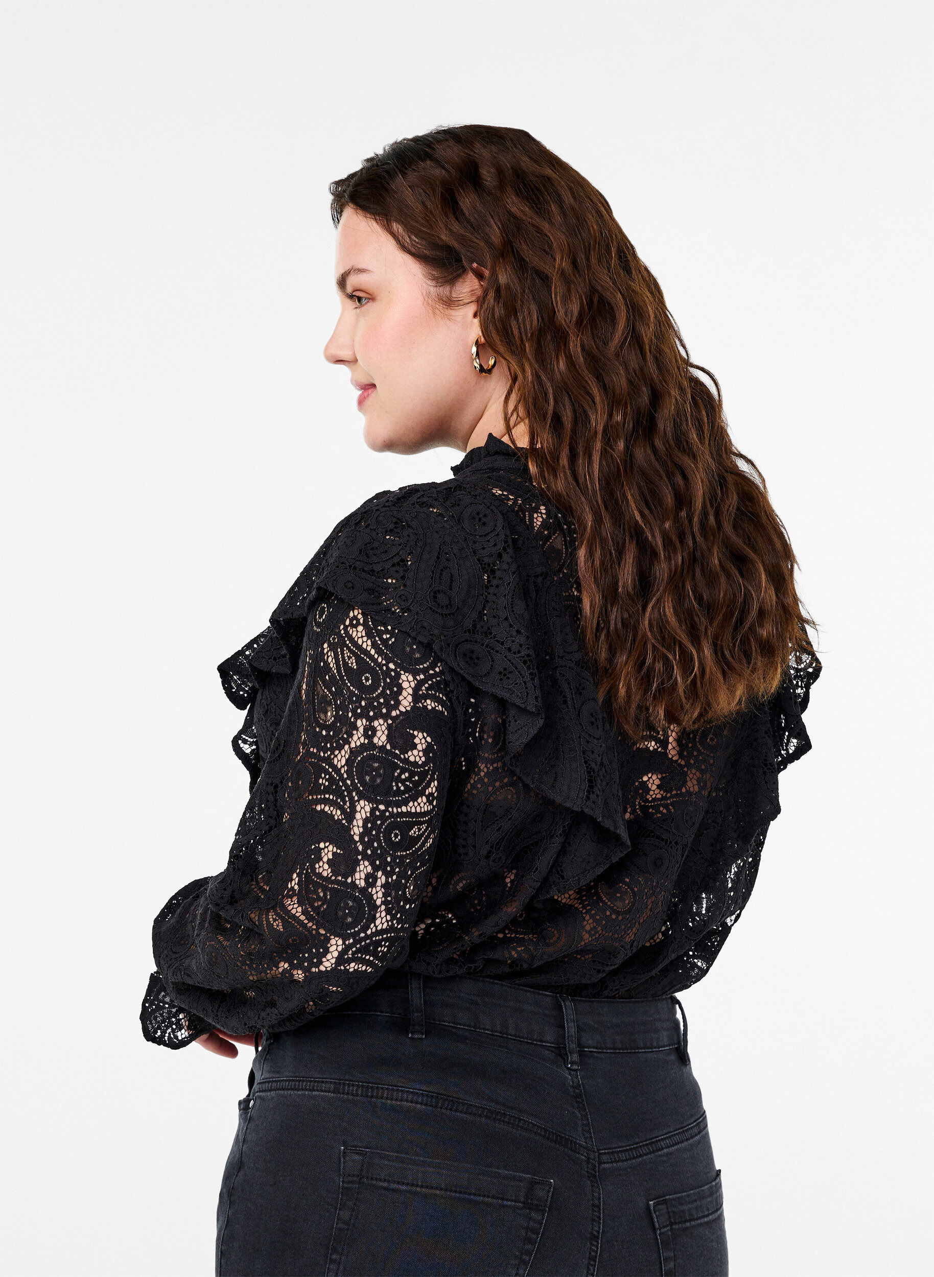 Blonde skjortebluse med flæsedetaljer