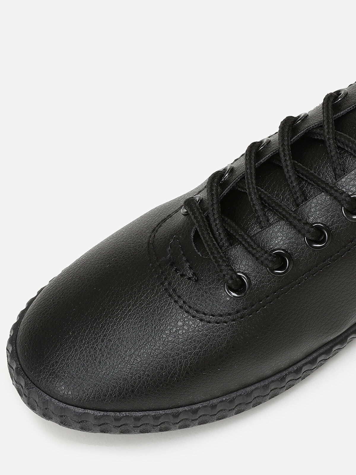 Tennis en simili avec semelle en relief- Noir